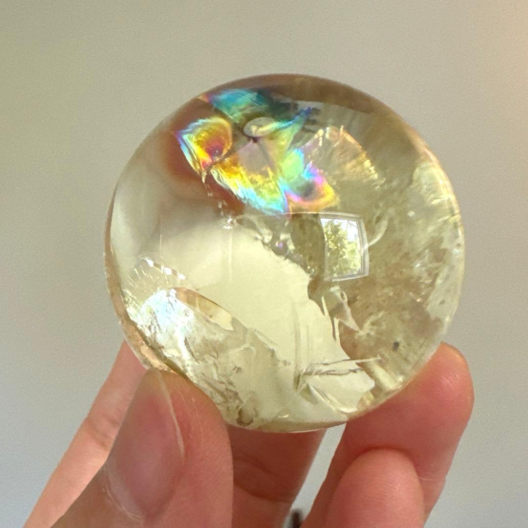 シトリン　高品質　スフィア　4.1㎝　レインボーシトリン