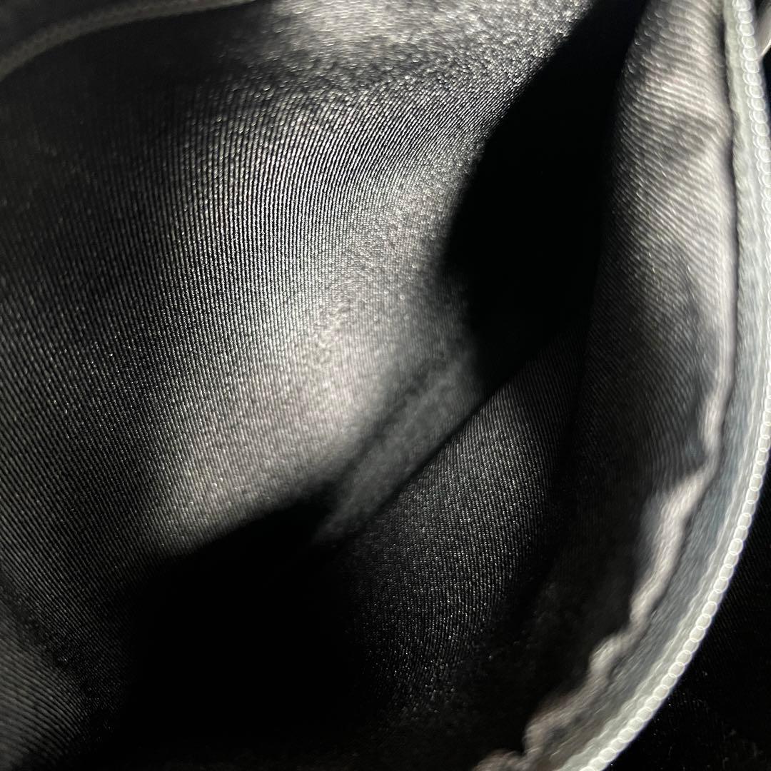 極美品✨　イアパピヨネ　ワイドテープショルダーバッグ　黒　ブラック