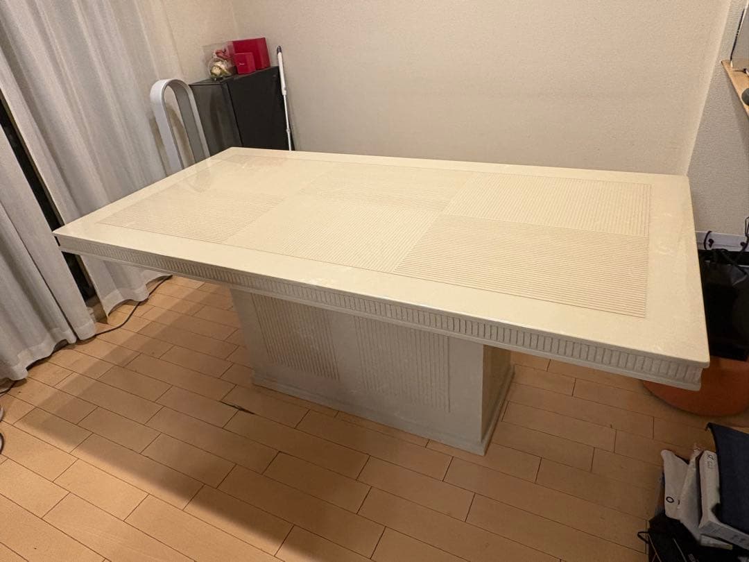 ダイニングテーブル　天然大理石ダイニングテーブル