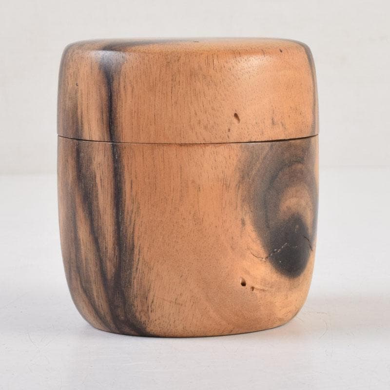 茶道具　天然木　黒柿製　無垢彫　綺麗な木目の棗　V　9054