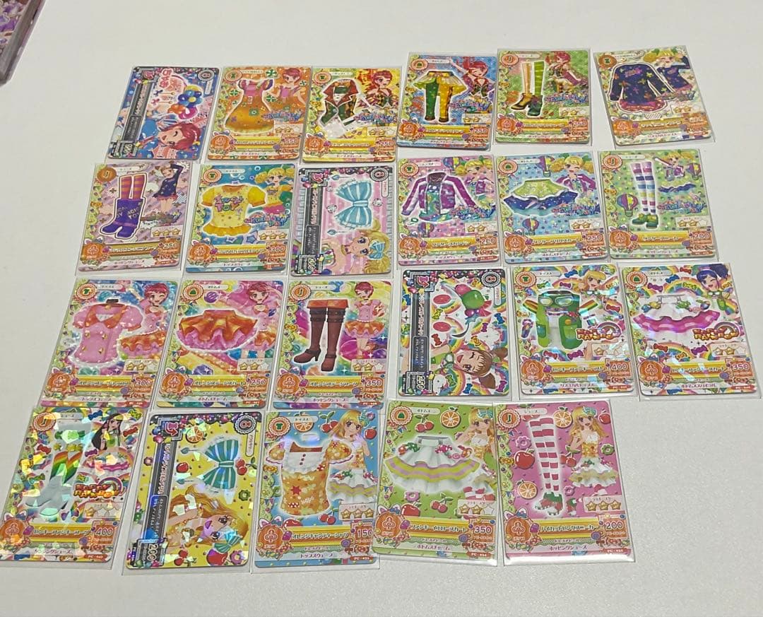 アイカツ　カード・バインダー・ステッカーなどまとめセット