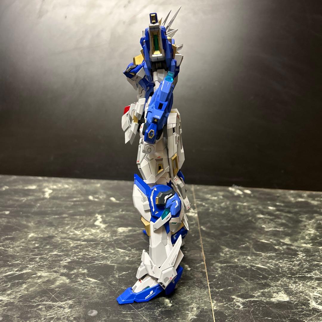 中華プラモ　SNAA無限新星1/100BladeKing刃皇　プラモデル完成品