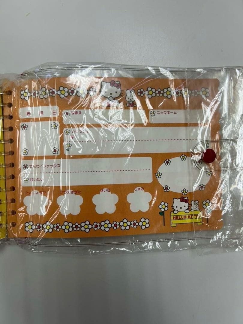 ＊未使用＊ サンリオ　ハローキティ　サイン帳　プロフィール帳　花　赤　レトロ