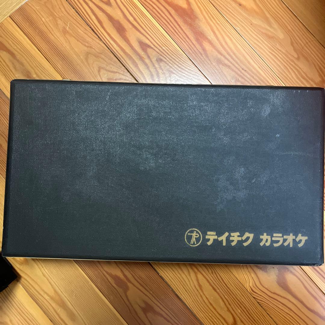 昭和レトロ　カラオケ　8トラックWカセット【ジャンク】品テープ箱付き　マイク付き