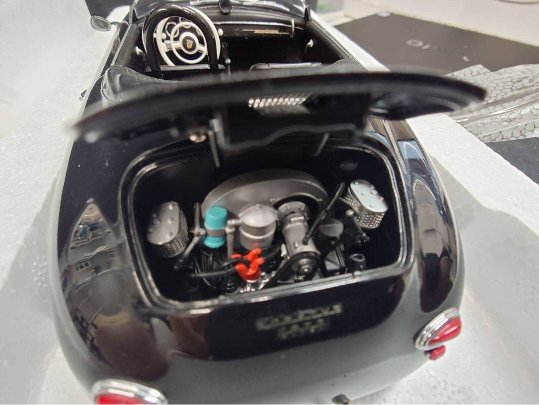 オートアート1/18ミニカー ポルシェ スピードスター　Black