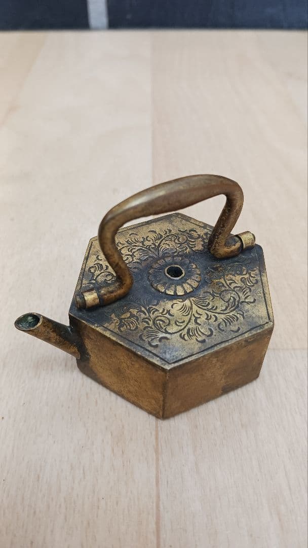 時代物　片切彫　銅製　水滴　黄銅　真鍮　書道具