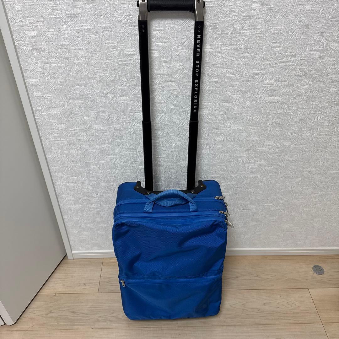 THE NORTH FACE 青色キャリーケース 中型