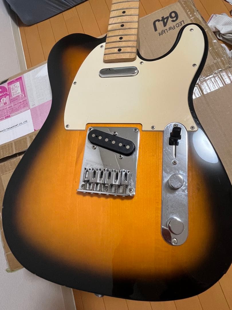 エレキギター　Squier Telecaster （右利き用）