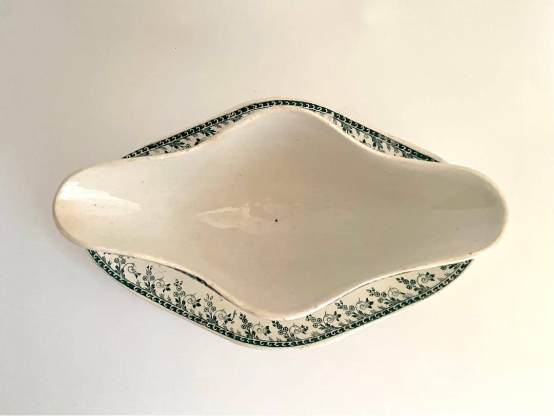 フランス　アンティーク　フリルエッジのソーシエール