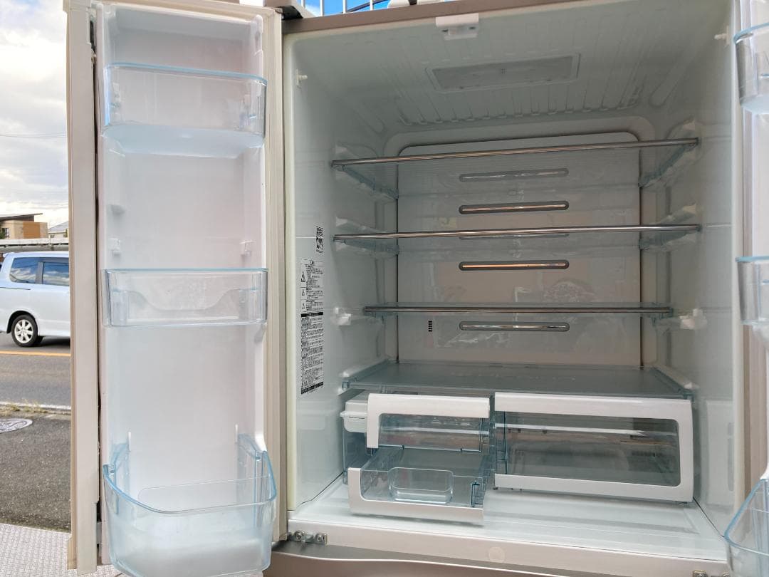 愛知岐阜/送料無料★東芝 548L冷蔵庫　GR-D55F-NT　2011年製