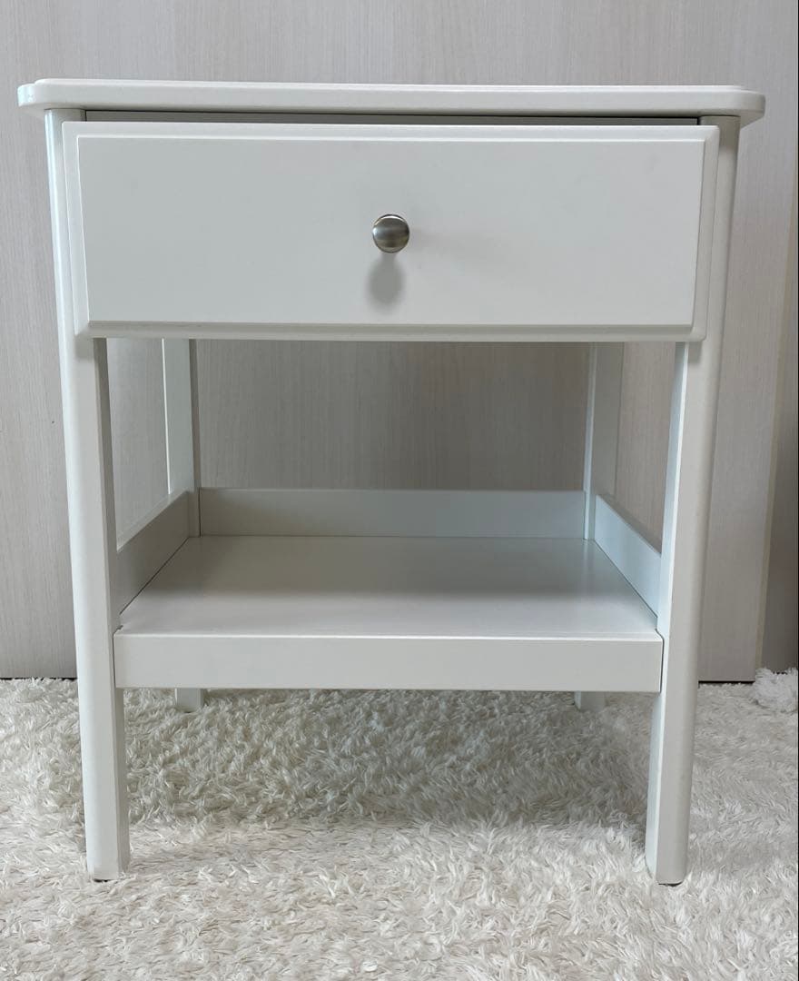 IKEA ティッセダール　ベッドサイドテーブル 引き出し付き　チェスト