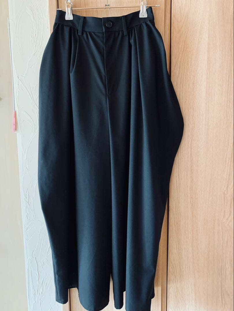 ＜AEWEN MATOPH＞コクーン ワイドパンツ