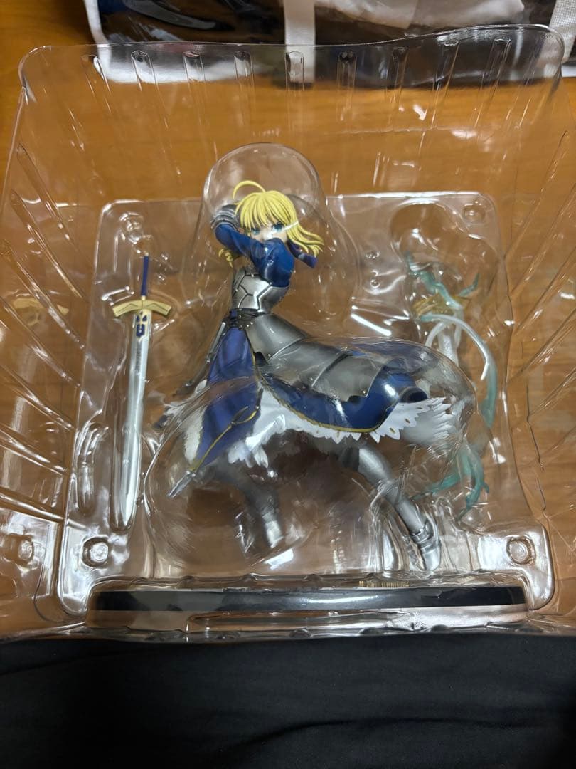 正規品 Fate セイバー 約束された勝利の剣 エクスカリバー フィギュア開封品