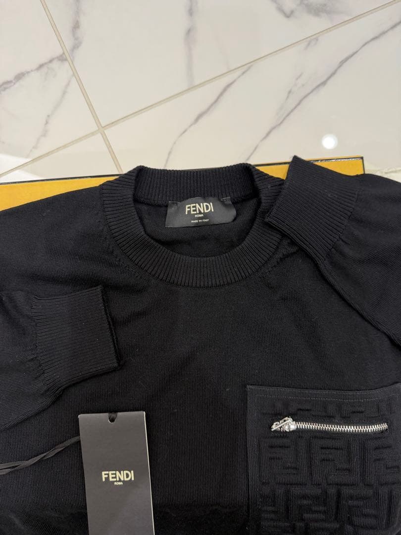 最終値下げ　FENDI メンズセーター