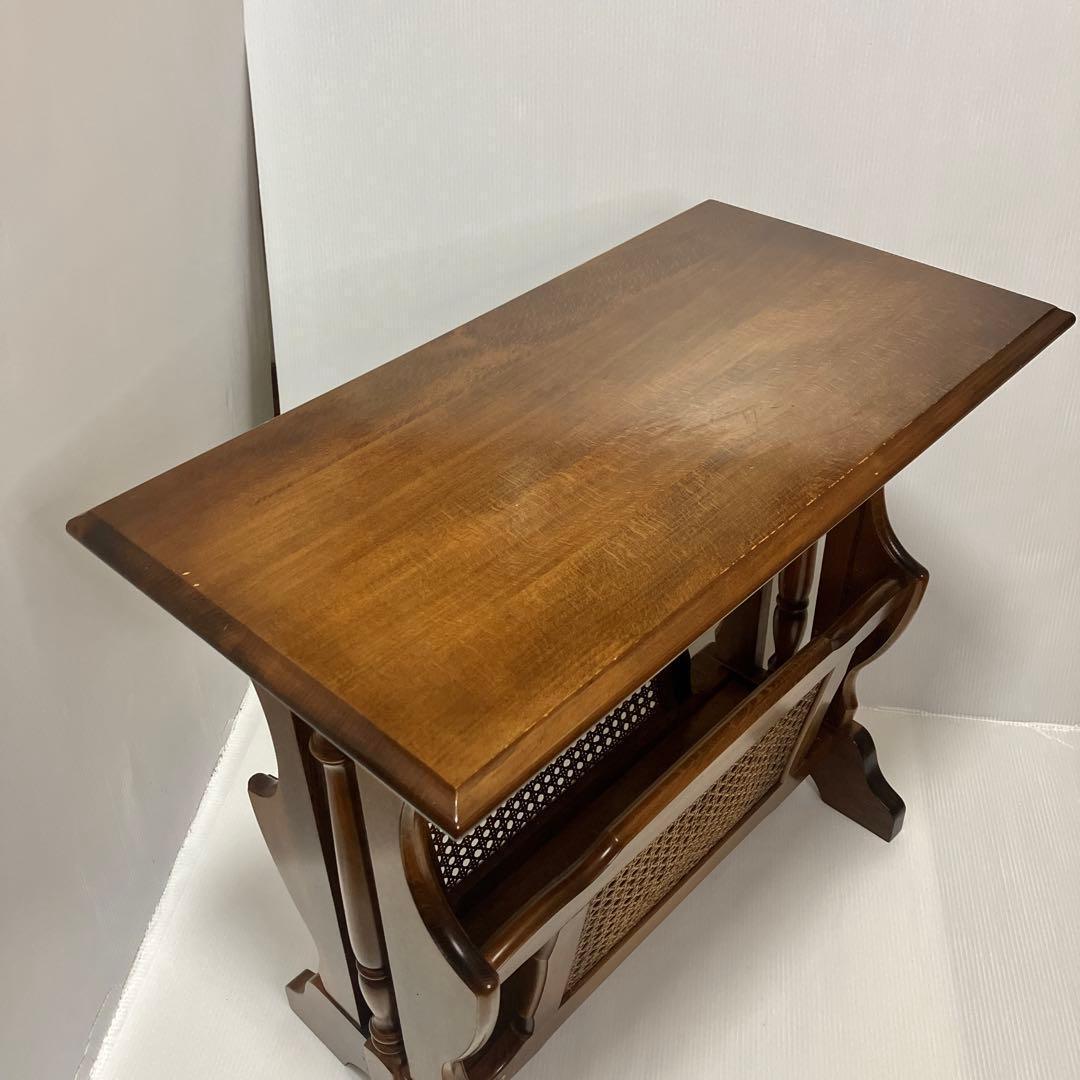 カリモク　karimoku コロニアル サイドテーブル マガジンラック付き