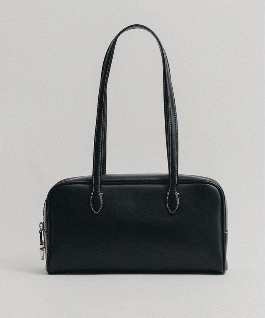 トゥティエ　tout y est ロケバッグ　スモール　ロングストラップ