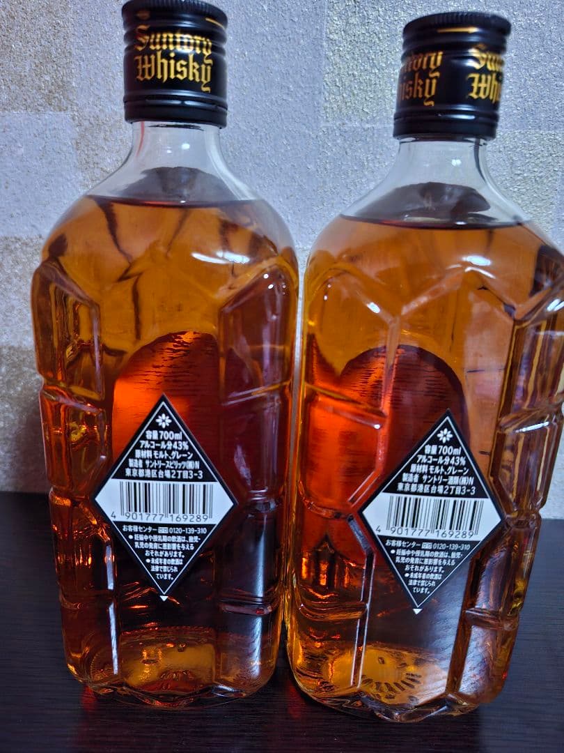 黒角　サントリー　ウイスキー 700ml 43% 終売　角瓶　黒　2本セット