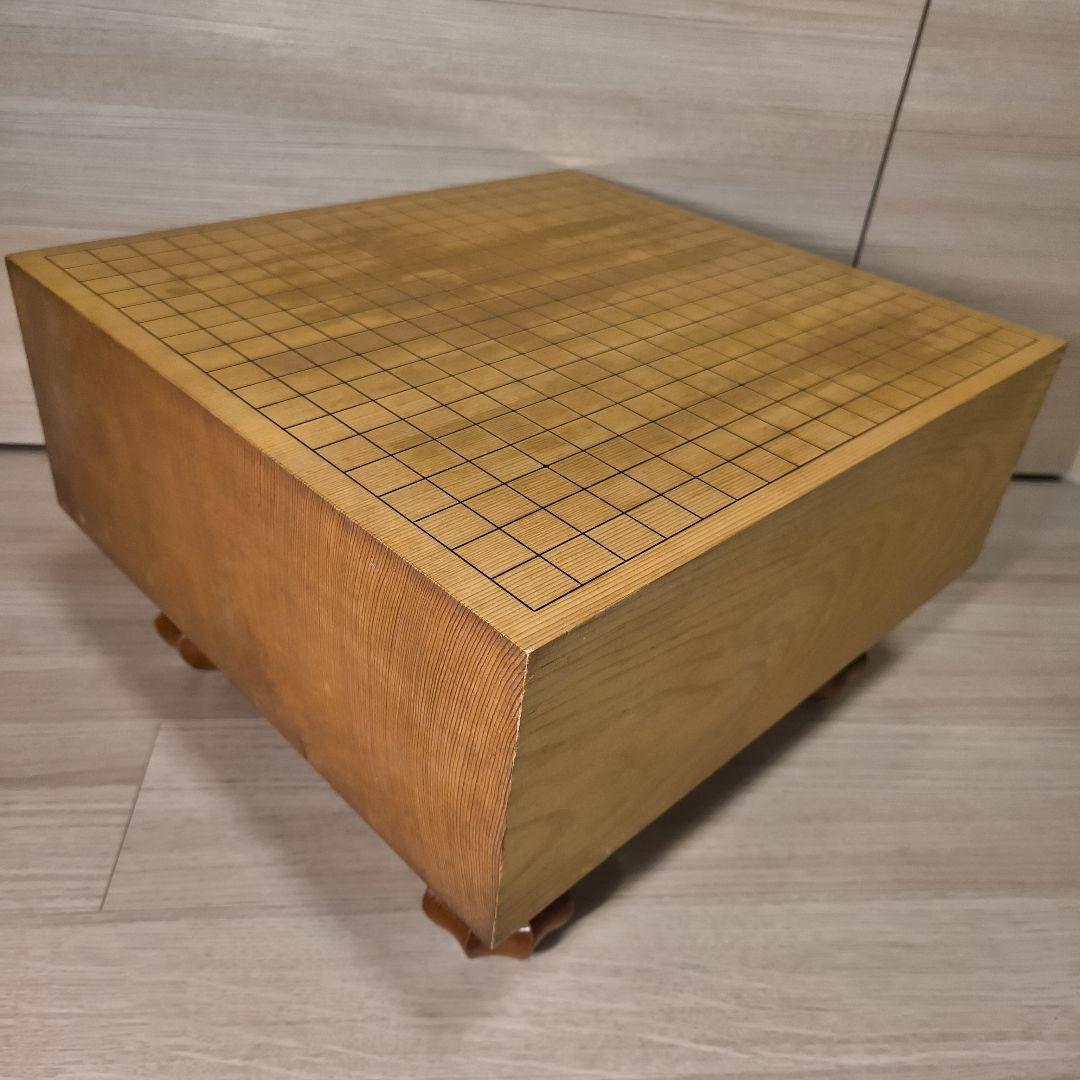 【囲碁 足付 高級碁盤】貴重 極厚 5寸6分 本榧 天地柾目 へそ有り