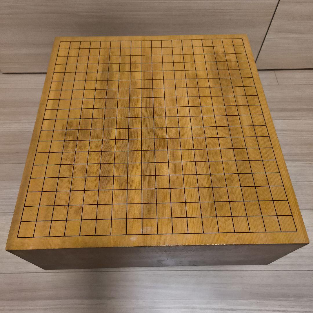 【囲碁 足付 高級碁盤】貴重 極厚 5寸6分 本榧 天地柾目 へそ有り