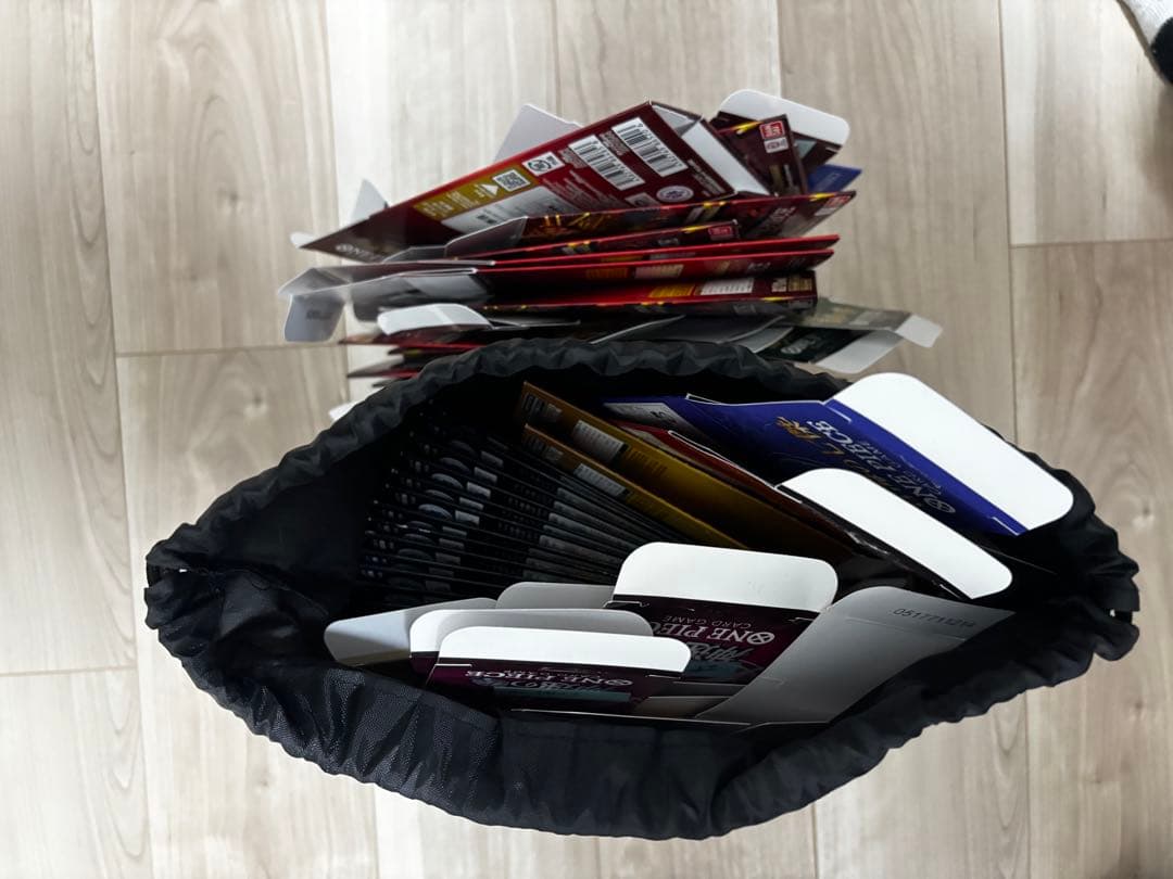 トレーディングカード多数収納袋