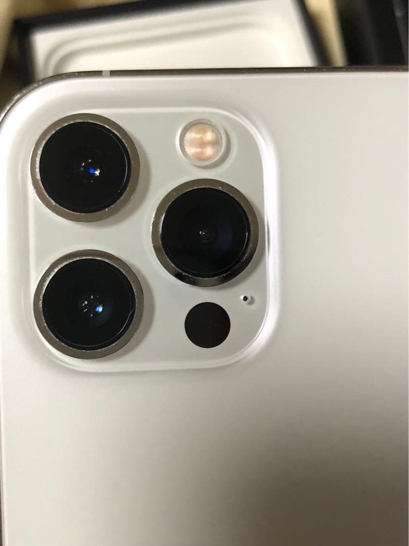 iPhone 12 Pro Max シルバー 256 GB SIMフリー