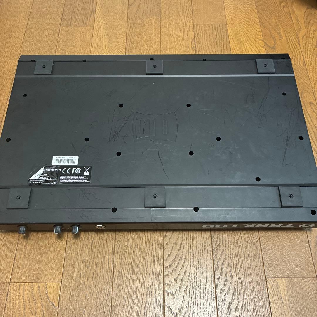 NI　Traktor KONTROL S4 MK1 | DJコントローラー