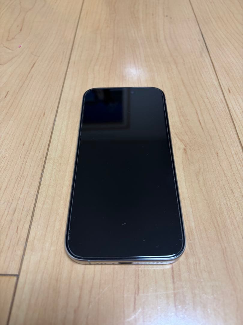 iPhone 15 Pro ナチュラルチタニウム 256GB 本体