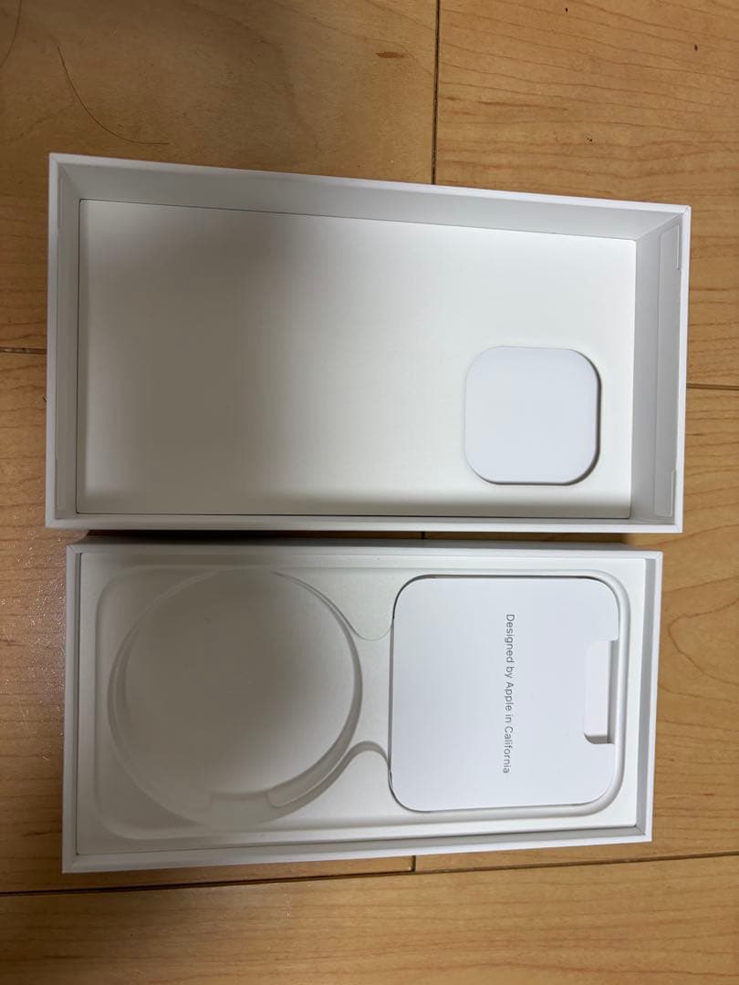 iPhone 15 Pro ナチュラルチタニウム 256GB 本体