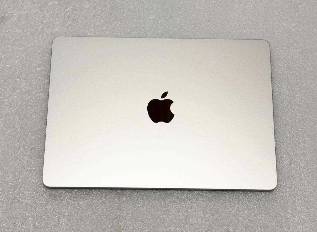 美品　2024年7月購入　バッテリー100%　MacBook Air 13 M2
