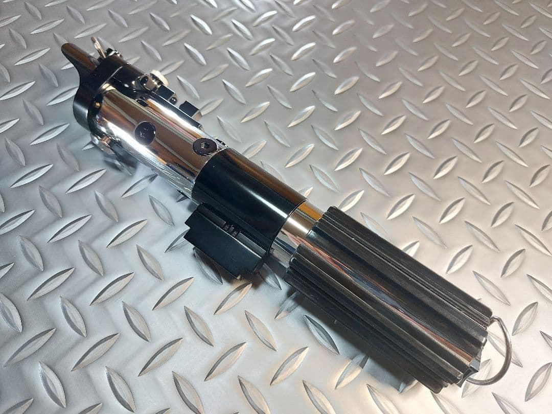 カスタムライトセーバー【VaderROTJ Variant】XENO3新品未使用