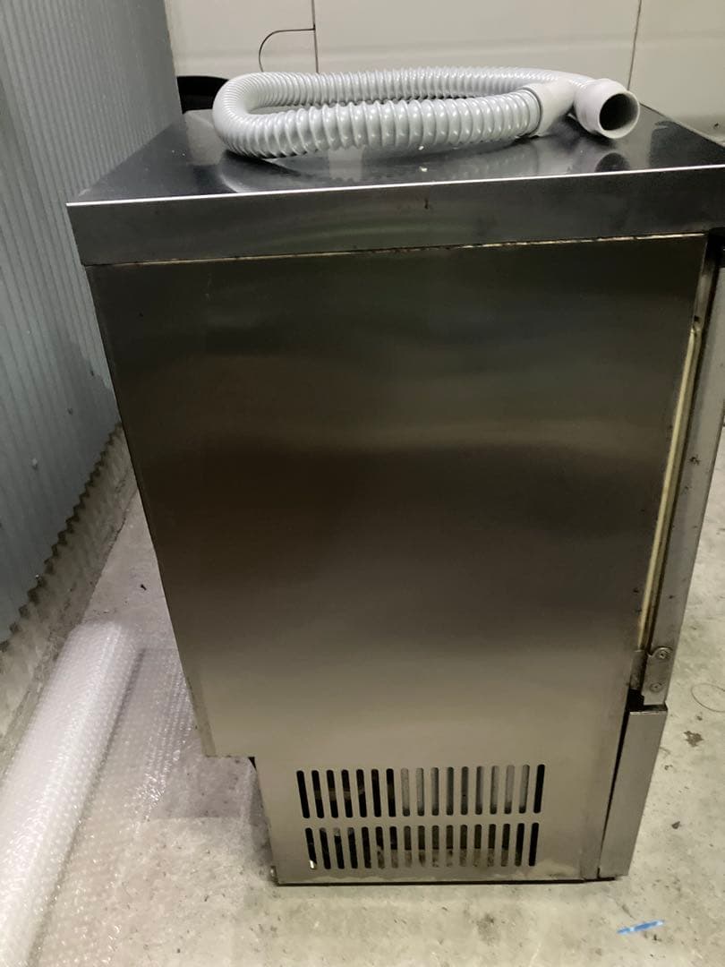 製氷機25k Daiwa冷機LME 1 頼め送料込 12月15日迄