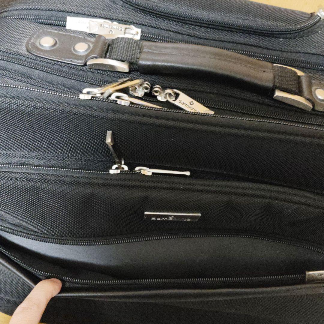samsonite スーツケース　機内持込み可