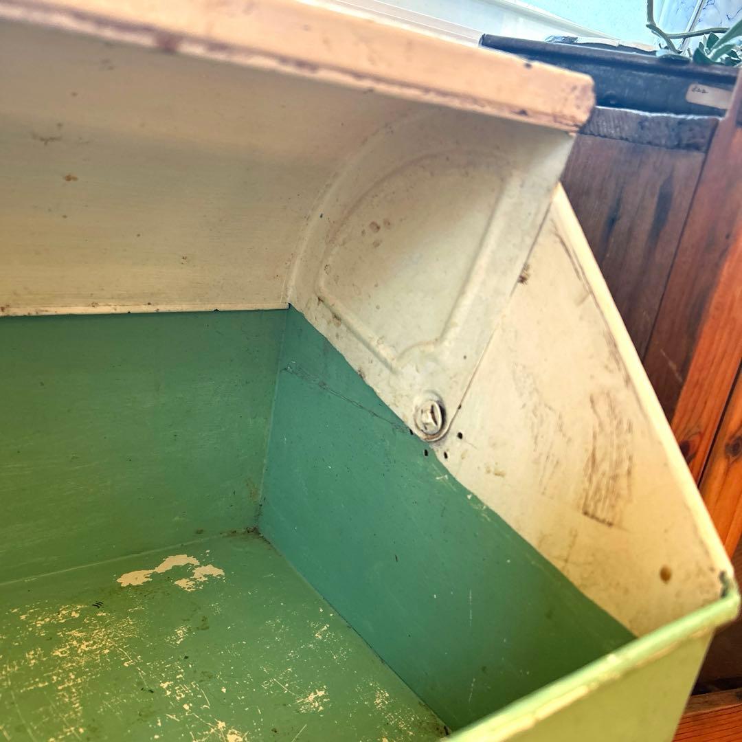 イギリスアンティーク　ブレッドケース