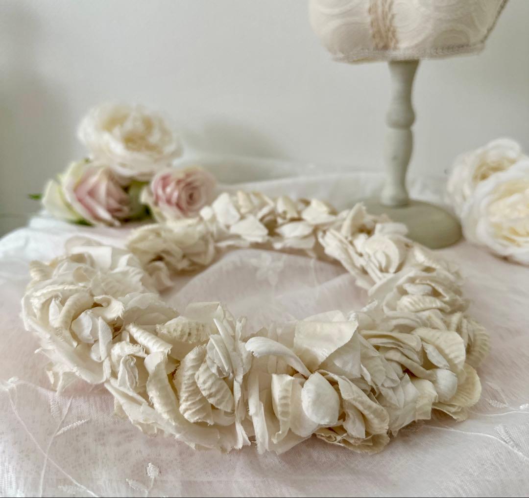 アンティーク　シルク布花ティアラ　花冠　グローブドマリエ