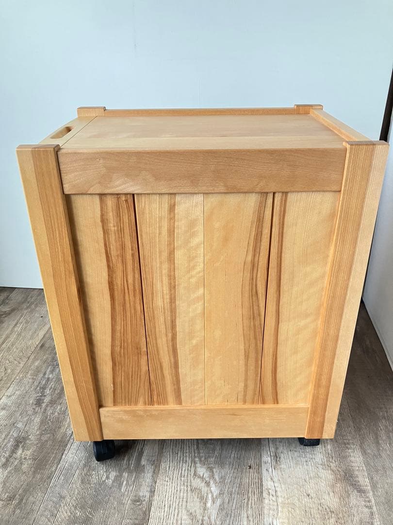 オークヴィレッジ　キャビネット　ワゴン　 天然木　無垢材
