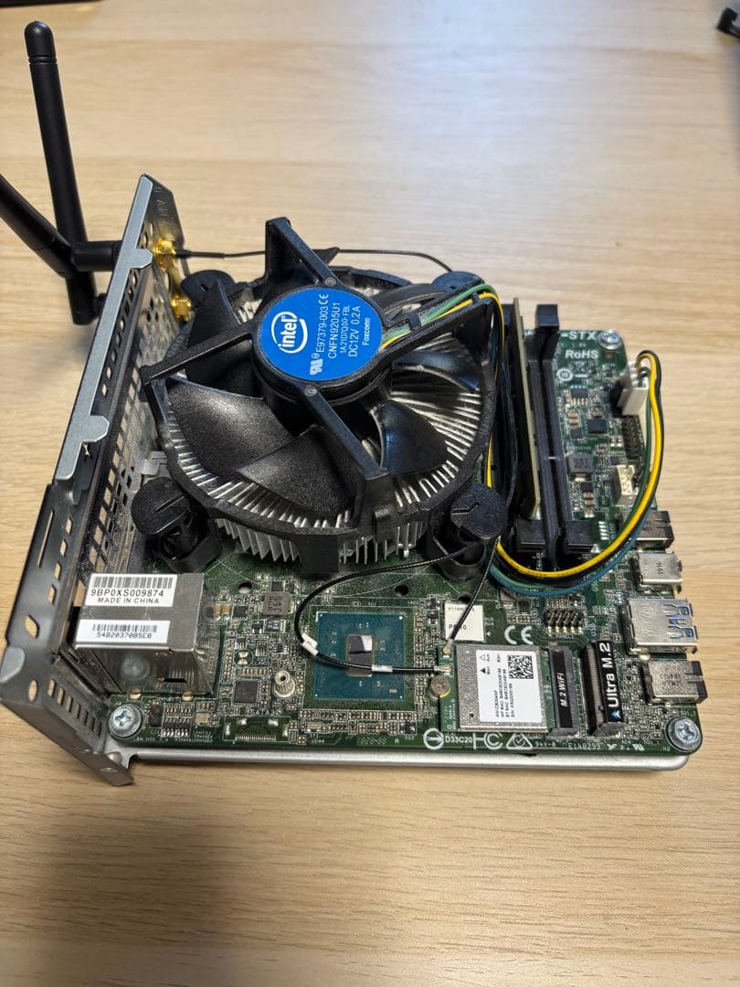 ミニPC core i7 6700 deskmini h110