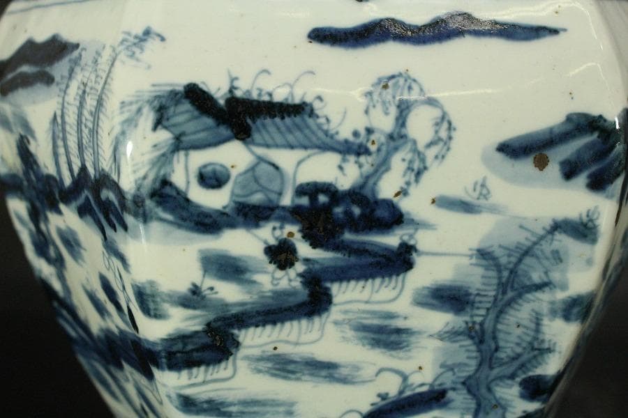 中国美術 青花 古染付 楼閣山水紋 六方 瓶 高25.5cm(RC991)