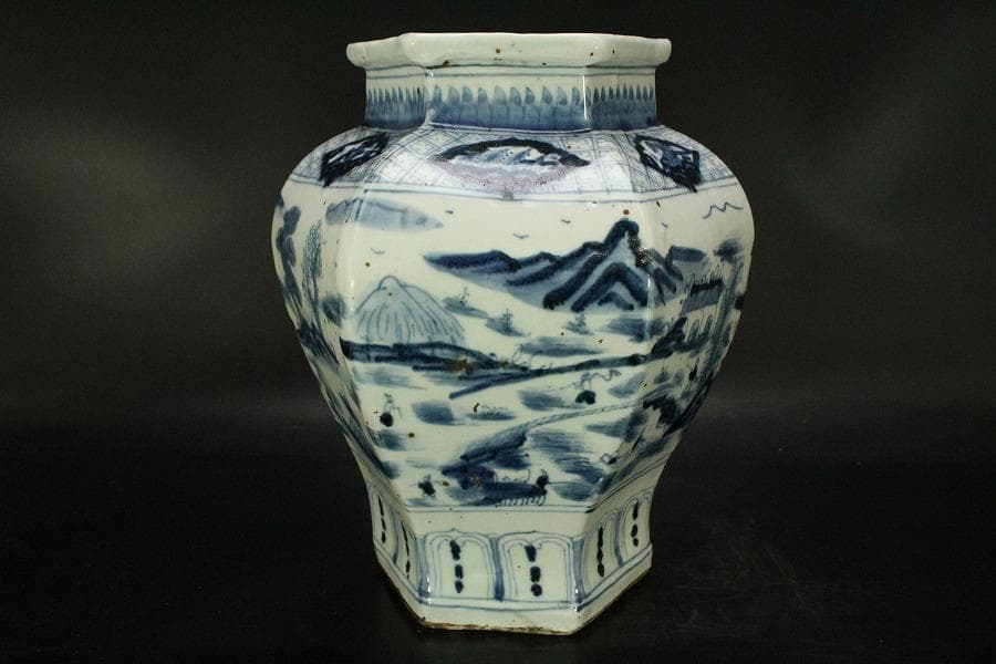 中国美術 青花 古染付 楼閣山水紋 六方 瓶 高25.5cm(RC991)