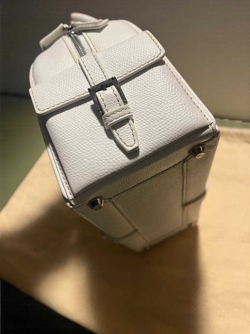 LOEWE トラベラー ボーリングバッグ ハンドバッグホワイト