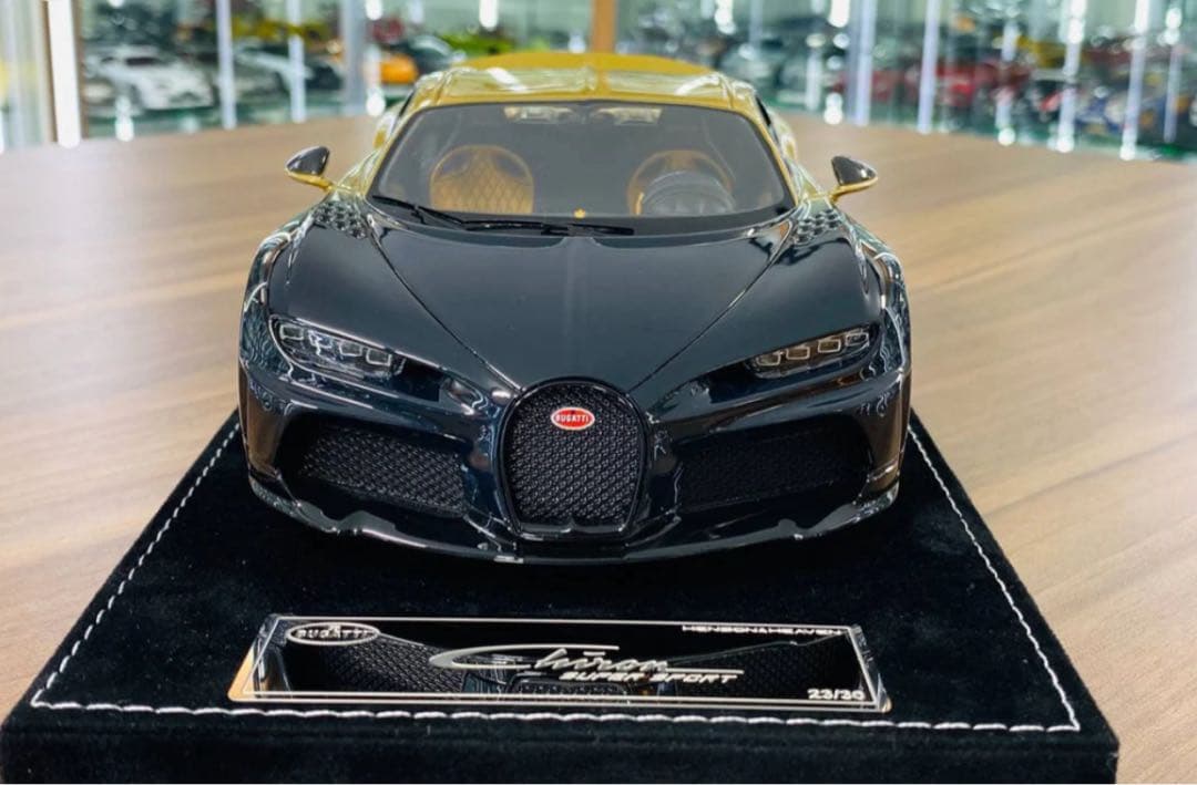 入手困難 HH モデル 1/18 ブガッティ シロン ゴールデンエラ ミニカー