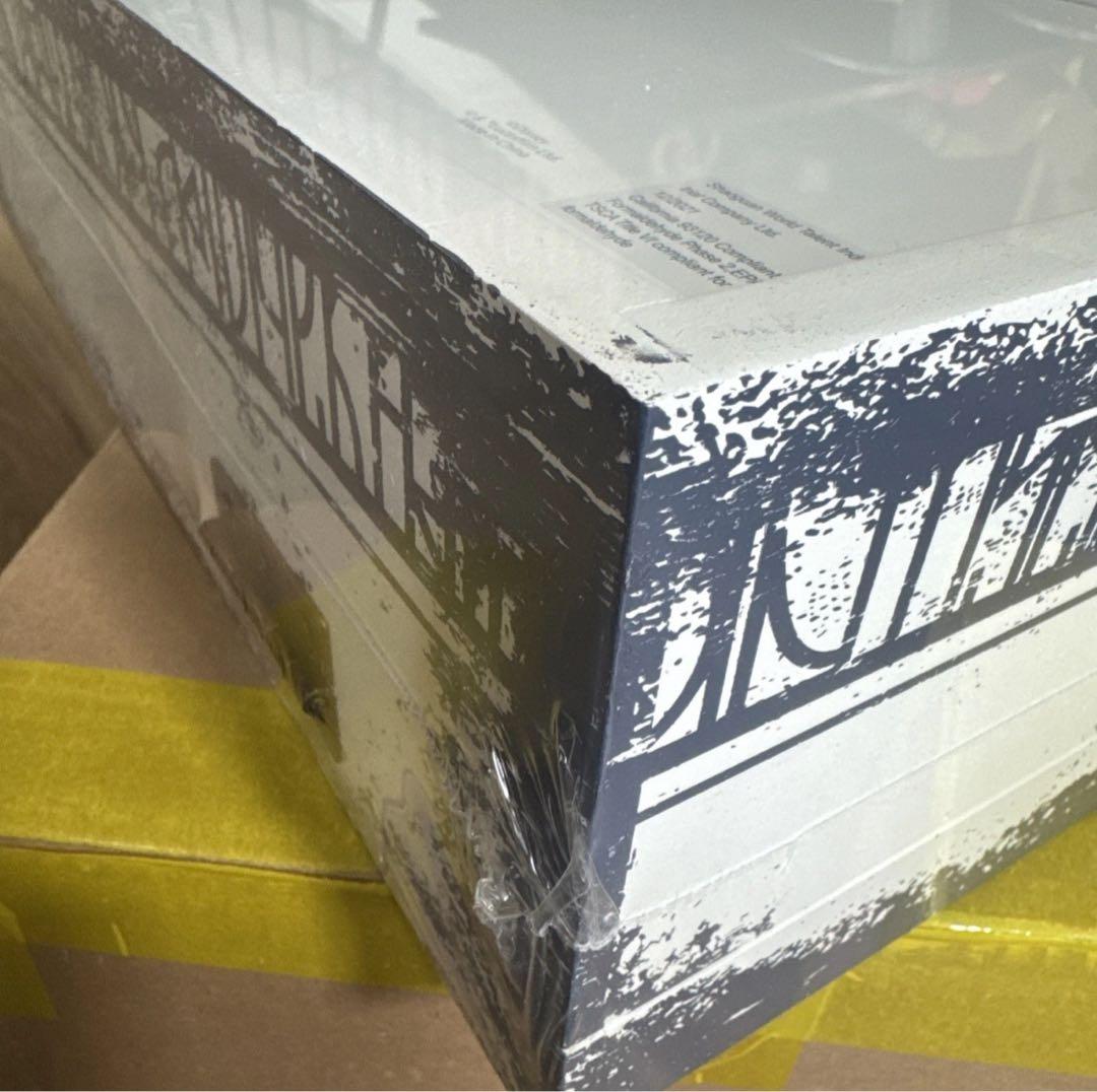 【全世界6000個限定 】ディズニー アソーカ・タノ レガシー ライトセーバー