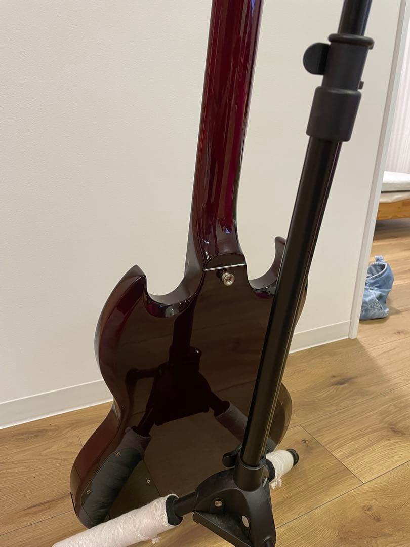 ブラックフライデーサンキュー特価35.000円でグレコEBベースギター