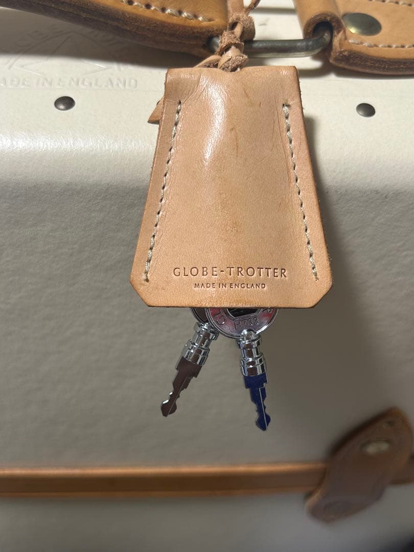 GLOBE TROTTER サファリ ラージ 2輪 アイボリーｘナチュラル