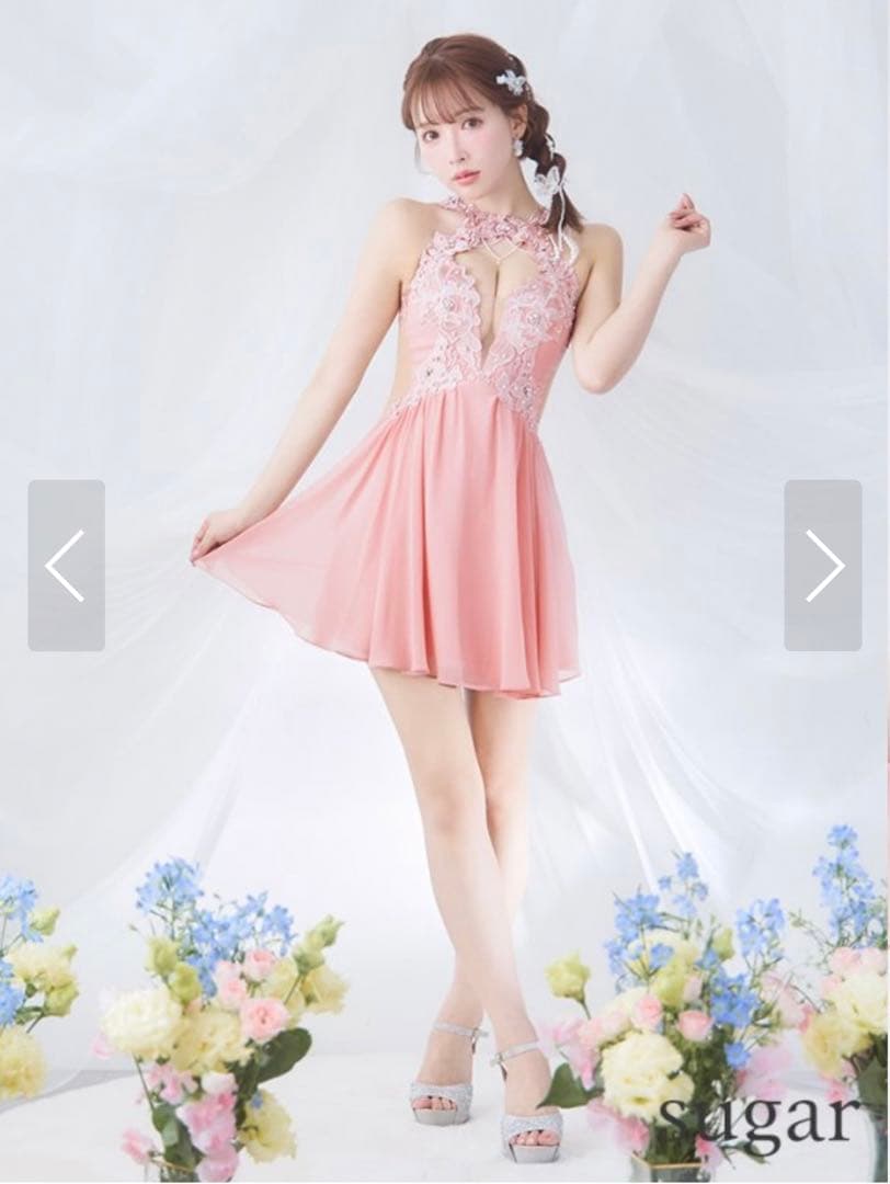 三上悠亜着用　刺繍入りハイネックナイトドレス