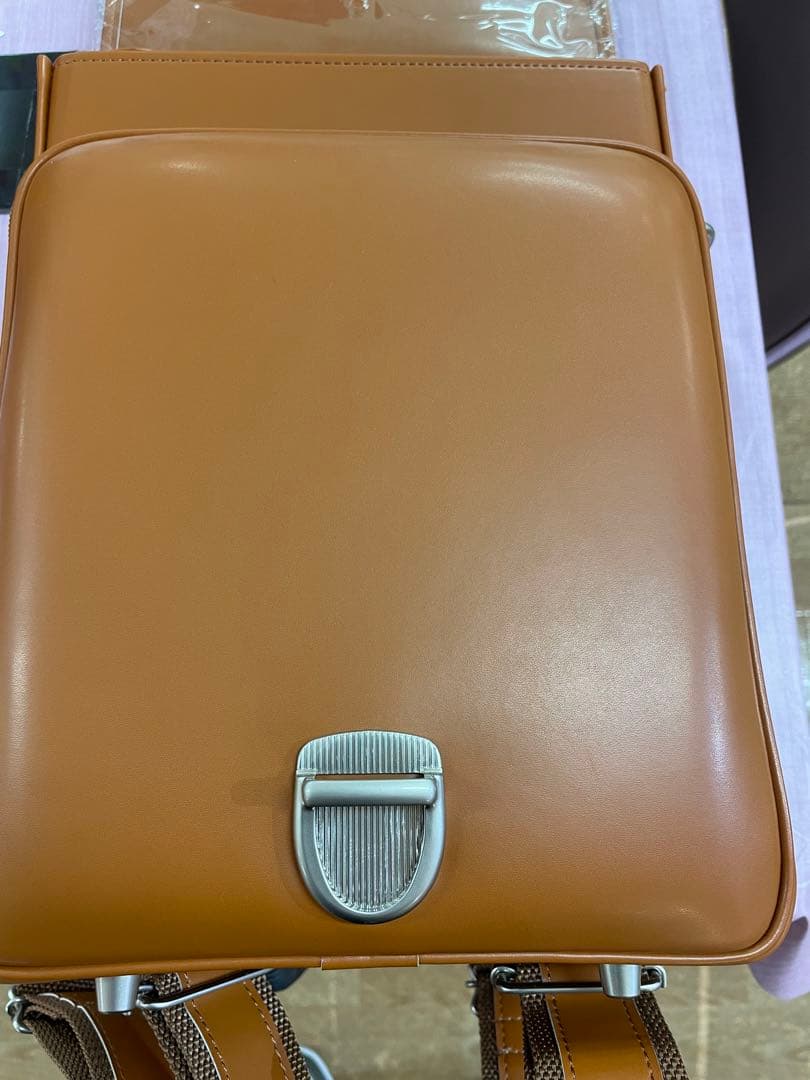 新品・未使用　男女兼用イオン３STYLEランドセル（キャメル色）