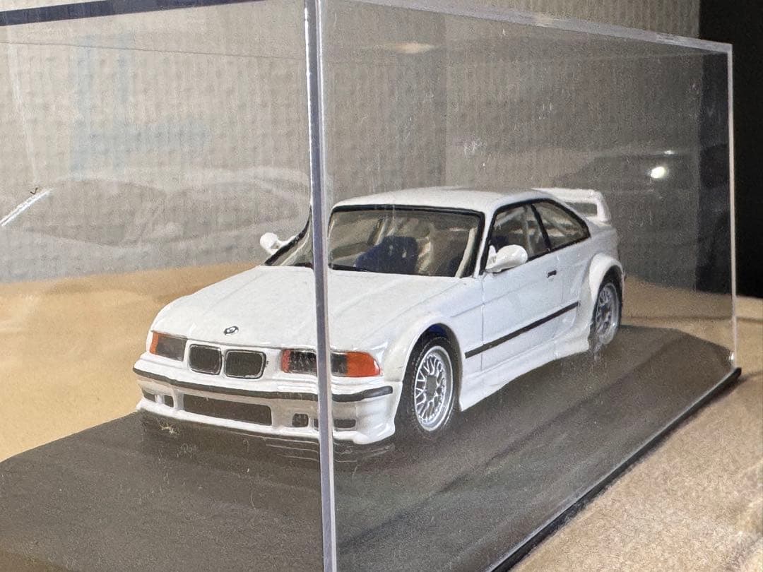 BMW M3 GTR 1/43 スケール 白