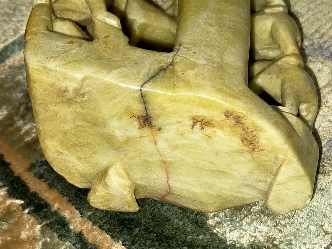 中国　緑石　石　彫刻　とても古い　骨董　古玩