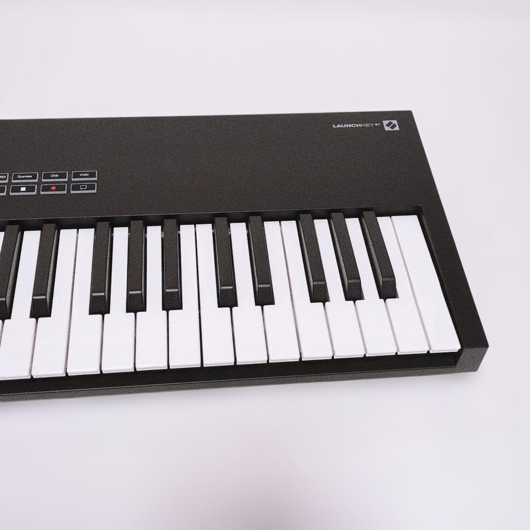 Novationノベーション Launchkey61 MK3 MIDIキーボード