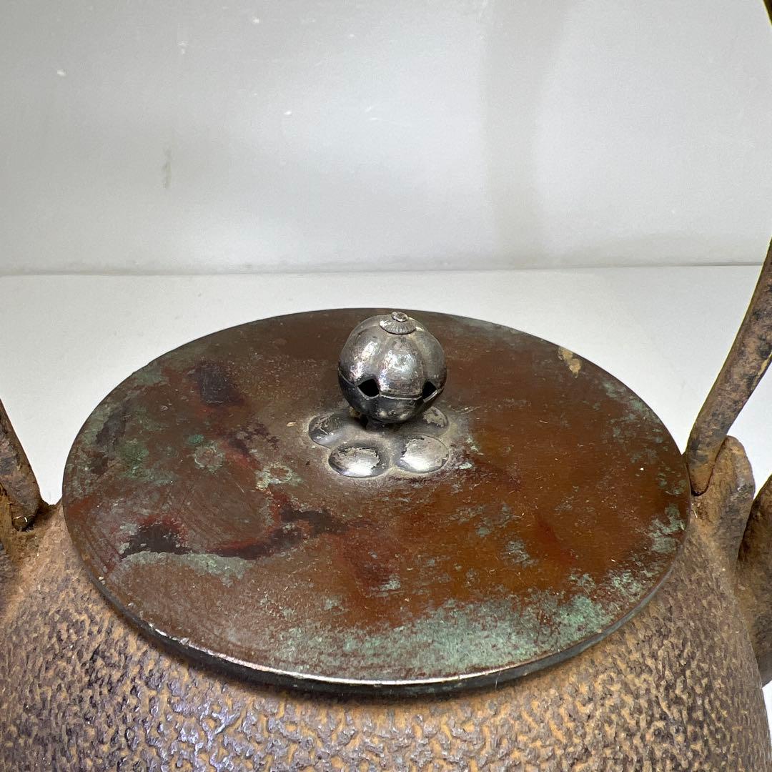 龍文堂　在銘　銀象嵌　鉄瓶　1449g タルサ　東さ7-1201☆2F