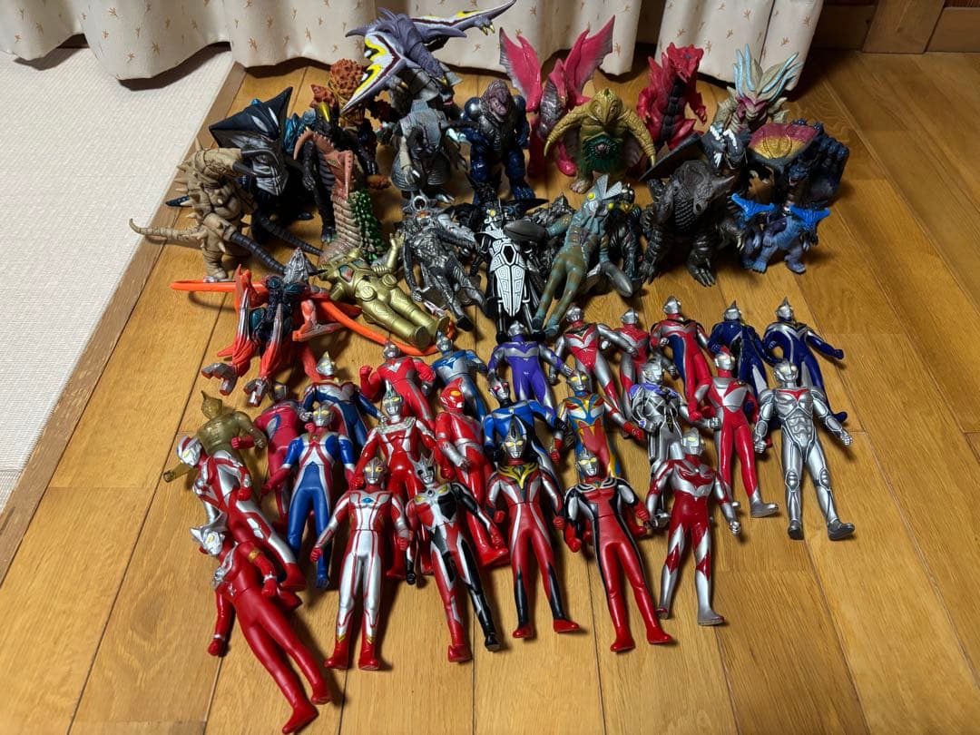 ウルトラマン、ウルトラ怪獣フィギュア　60体セット